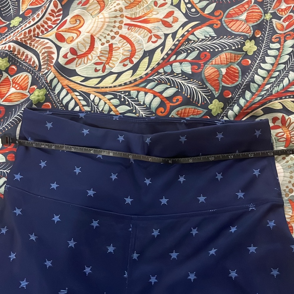Fabletics Ultracool Liberty Star Leggings in EUC - Picture 9 of 9